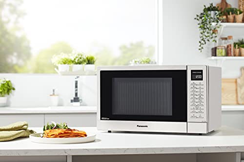 Panasonic Solo Inverter Microwave Oven with Turntable